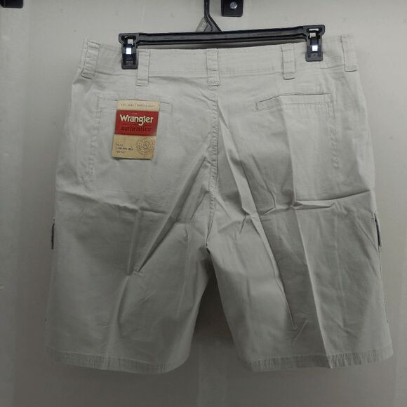 Wrangler Authentics NWT Men's Khaki Cargo Shorts Size 36 Inseam 9.5" New! - Picture 4 of 5